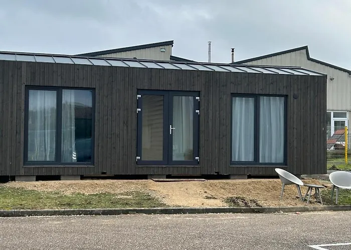 Tiny House Salon Cuisine By Extiny